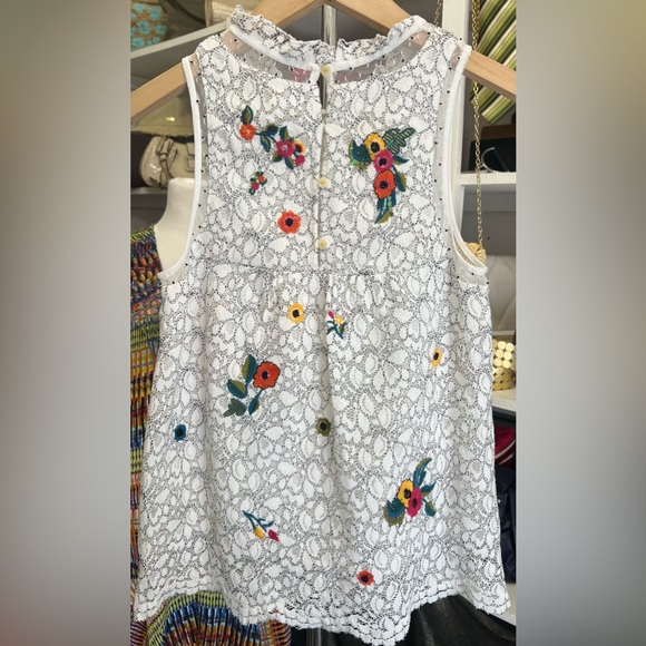 MAEVE - Anthropologie - NWOT - Floral Embroidered Lace Tank Top - Lovely! Size 4 - Picture 2 of 4